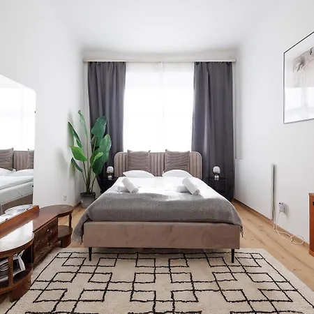 Hauptbahnhof Lofts Apartment Vienna