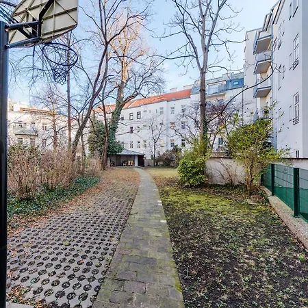 Urban Living - 18th District Hotel de apartamente *