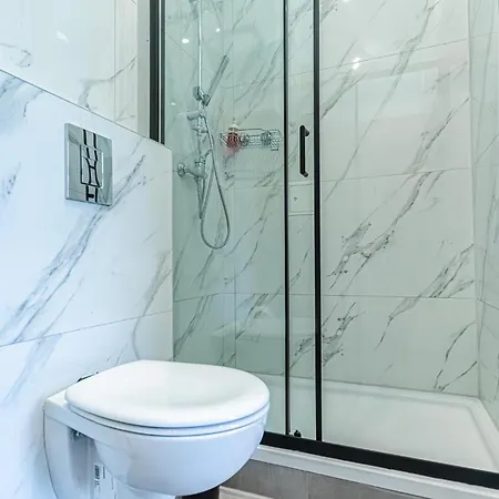 Apartment Spacious Shared Schoenbrunn Wien
