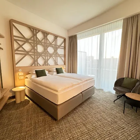 Arcotel Aq 4*