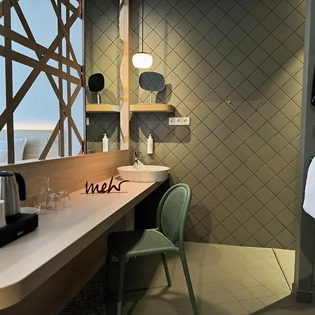 Arcotel Aq Hotel