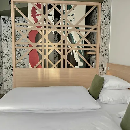 Hotel Arcotel Aq