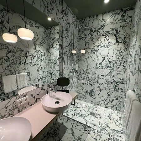 Arcotel Aq Hotel 4*