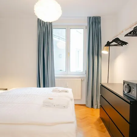 Cozy Corner Perfect For 4 To 6 Hip Area And Parking شقة فيينا