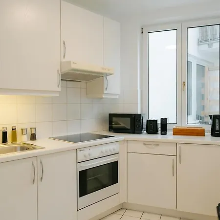 Cozy Corner Perfect For 4 To 6 Hip Area And Parking فيينا
