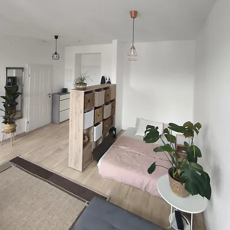 Apartment Chic In Vienna's Heart *
