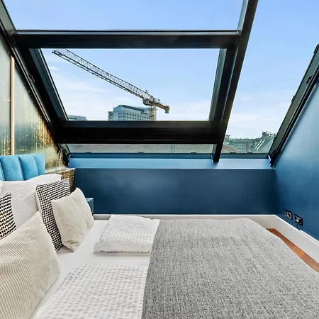 Next To Augarten I Penthouse I Rooftop Terrace I Apartment