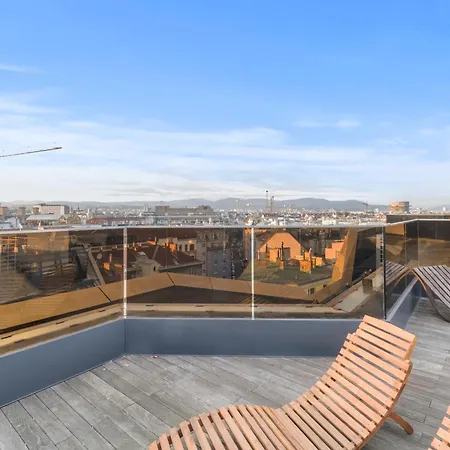 Next To Augarten I Penthouse I Rooftop Terrace I Apartment *