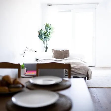 Premium Design With Balcony & Free Parking * Vienna