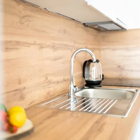Apartman Premium Design With Balcony & Free Parking