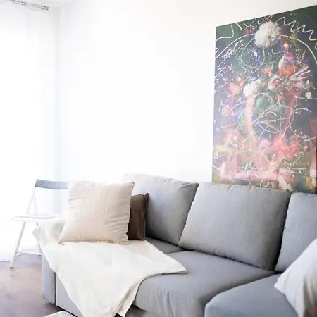 Premium Design With Balcony & Free Parking Apartment *