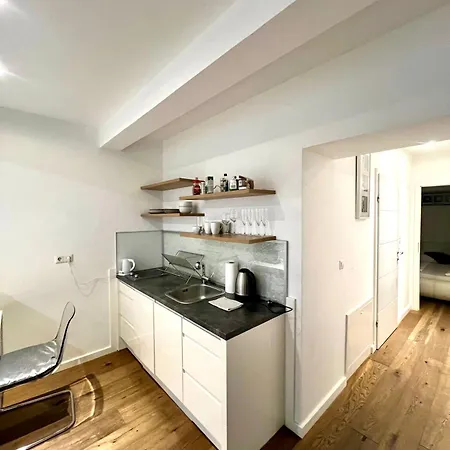 Rema 1070 Apartment Vienna