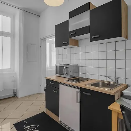 Three-bedroom Delight, King-size Beds * Vienna