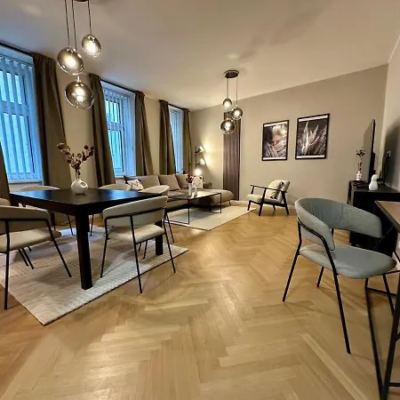 Belvedere Station Apartment Vienna
