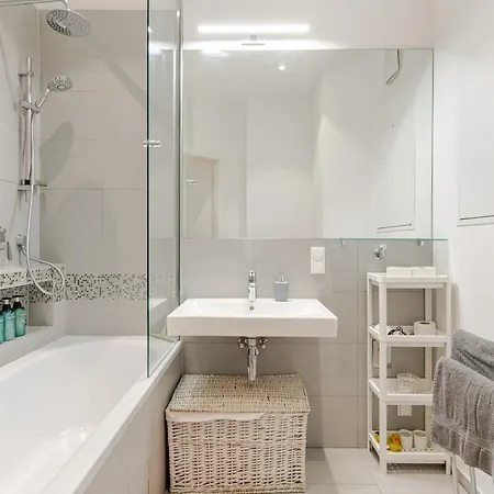 Apartment Chic Parisienne A - French Flair In The Heart Of