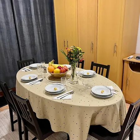 Spacious In Center Apartment