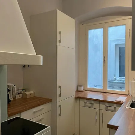 Charming With Two Bedrooms Apartmán
