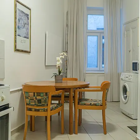 Chic 1br Well Connected To The Whole Apartamento *
