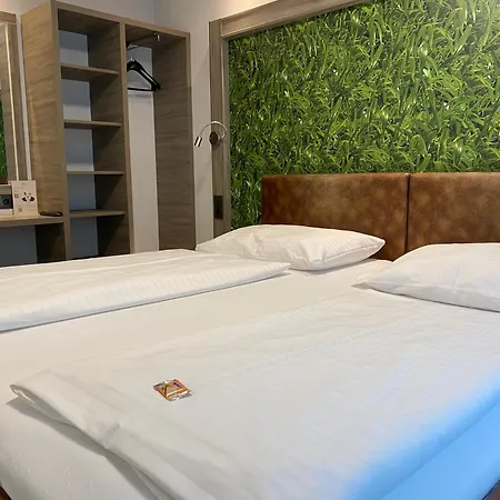 Design & Budget Schoenbrunn 3* Viena