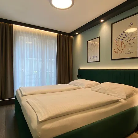 Design & Budget Schoenbrunn Viena