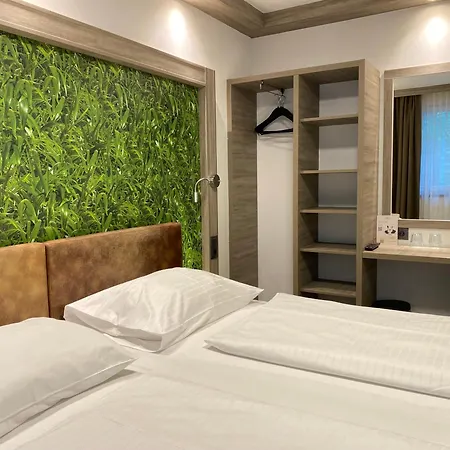 Design & Budget Schoenbrunn Hotel 3*