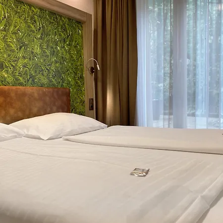 Hotel Design & Budget Schoenbrunn Viena