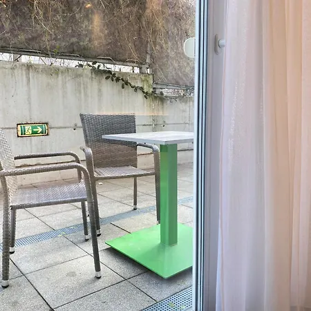 Design & Budget Schoenbrunn 3*