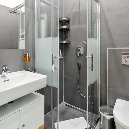 Apartamento 522 Mbit Wifi I Air Conditioning I Self Check In