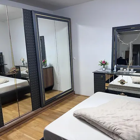 Apartment Royal City Loft *
