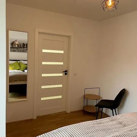 Apartment Kunsthaus Und Hundertwasserhaus Nebenan L Hg26 Vienna
