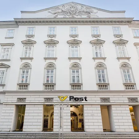 Ruby Lissi Hotel