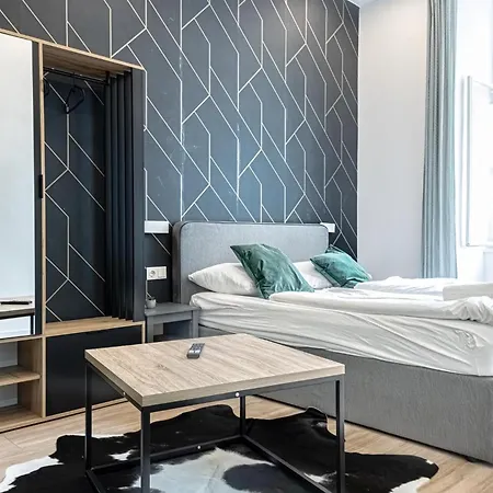 Shopping Paradise 9br Complex Ideal For 22 People * Vienna