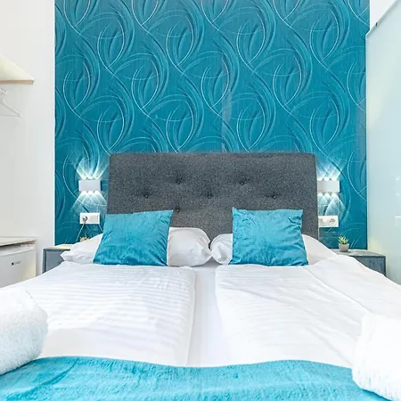 Shopping Paradise 9br Complex Ideal For 22 People *