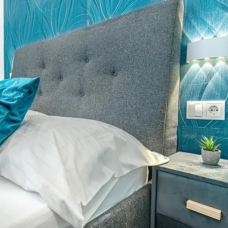 Shopping Paradise 9br Complex Ideal For 22 People Apartment Vienna