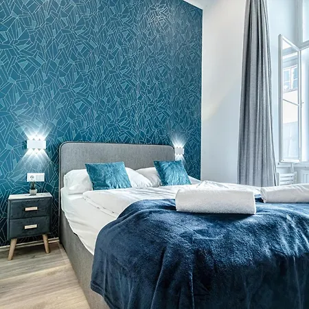 Apartment Shopping Paradise 9br Complex Ideal For 22 People *