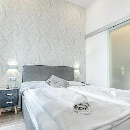 Shopping Paradise 9br Complex Ideal For 22 People Apartment *