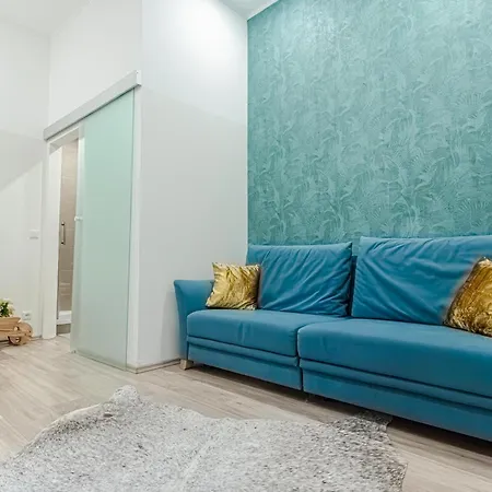 Shopping Paradise 9br Complex Ideal For 22 People Vienna