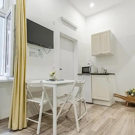 Shopping Paradise 9br Complex Ideal For 22 People Apartment
