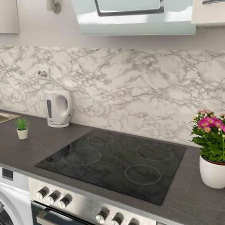 Apartment Cosy Near Center & Station