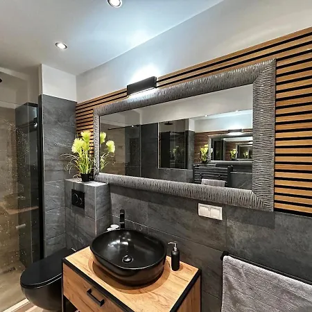Gemuetliches Und Zentrales Nest Naehe Stadthalle Apartment Vienna