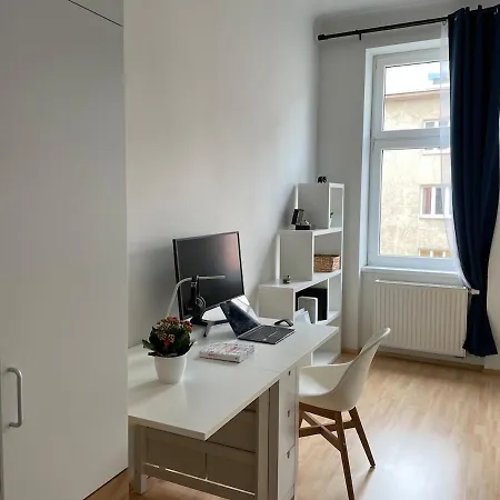 Apartment Long-term - - Charming