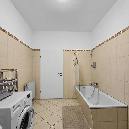 Three King-size Beds, Three Bedrooms