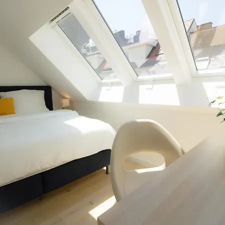 Cozy With Wooden Accents & Terrace L Jos16 Apartment *