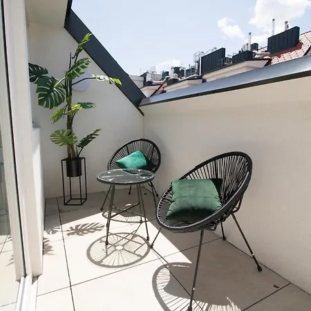Cozy With Wooden Accents & Terrace L Jos16 Apartment *