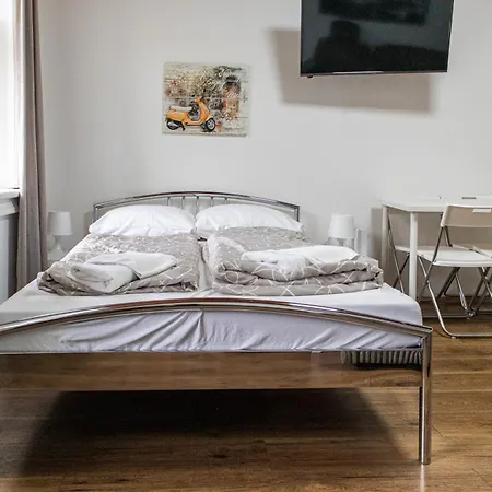 Affordable 1br Next To Millennium Tower *
