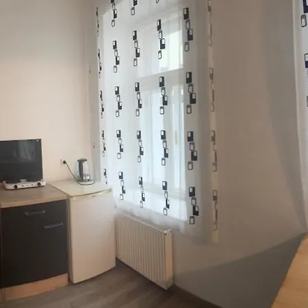 Apartment Ganze Klein 1100 Vienna
