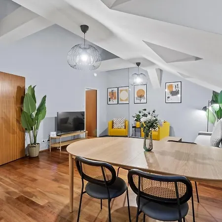 Spacious Next To Shopping Mall * Vienna