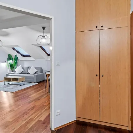 Spacious Next To Shopping Mall