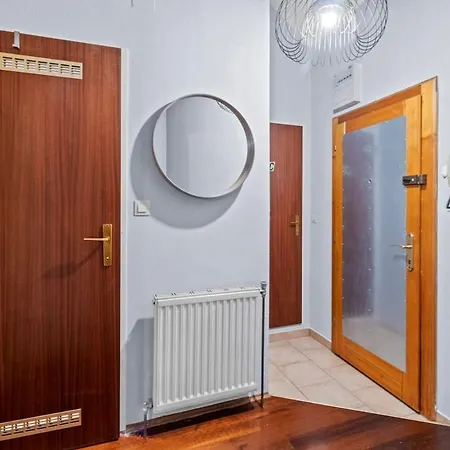 Spacious Next To Shopping Mall * Vienna