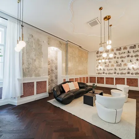 Luxury Designer In Center Of * Vienna